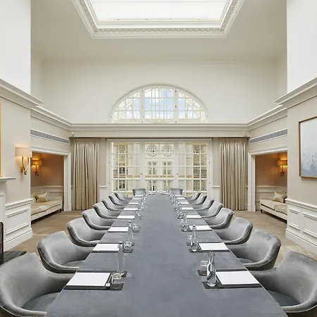 The Landmark 5*
