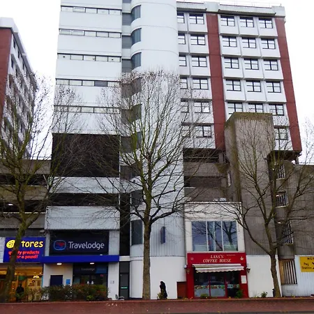 Hotel Travelodge London Kingston Upon Thames 3*