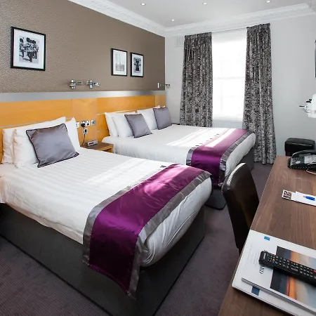 Western Victoria Palace Hotel 3*
