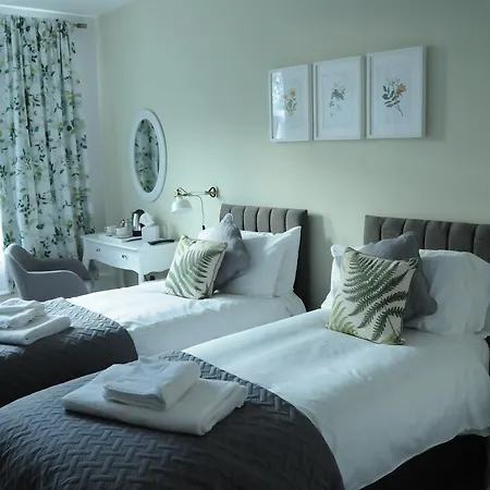 The Milford Arms 3* Hounslow