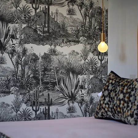 Hotel The - Putney