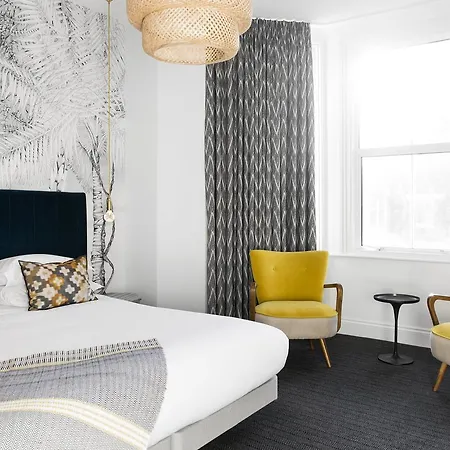 The - Putney Hotel 4*