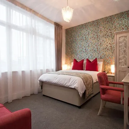 W12 Hotel Londres