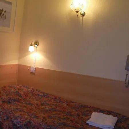 Metro Guest house