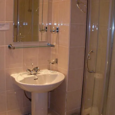 Metro Guest house *