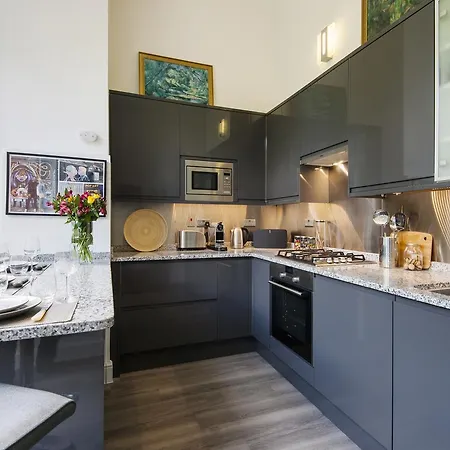 Luxurious Hampstead With Gorgeous Garden