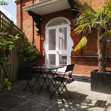 Luxurious Hampstead With Gorgeous Garden Apartment London