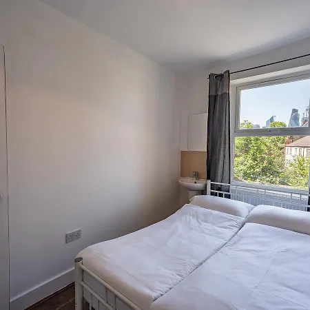 Pensjonat Eastend Beds 2*
