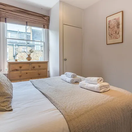 Large Family In Fulham * London