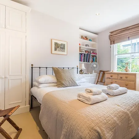 Large Family In Fulham