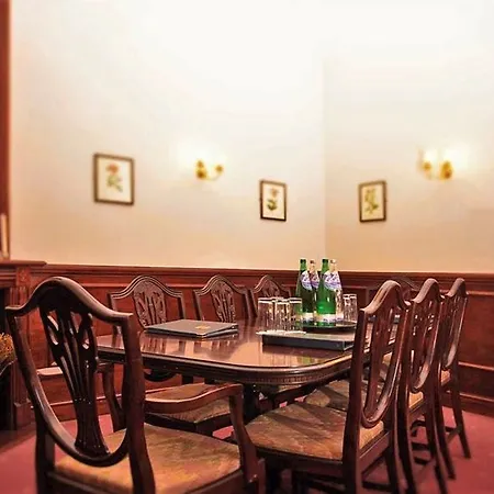 Elizabeth Hotel
