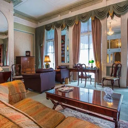 Elizabeth Hotel