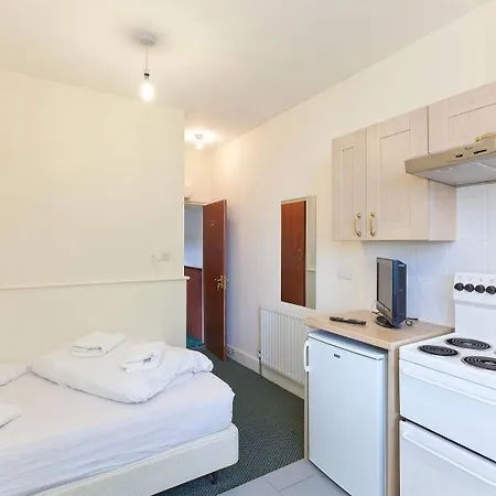 Welby Hotel 2*