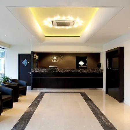 Lily Hotel