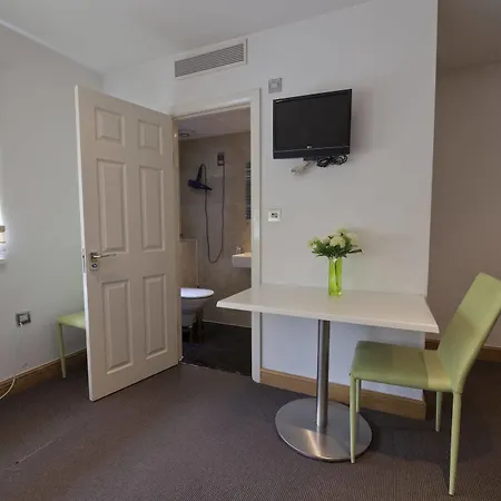 West End Lane Ii Aparthotel 3*