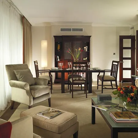 Cheval Gloucester Park At Kensington Apartahotel 5*