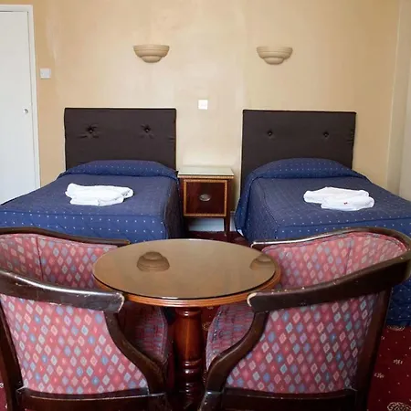 Rose Court 3*