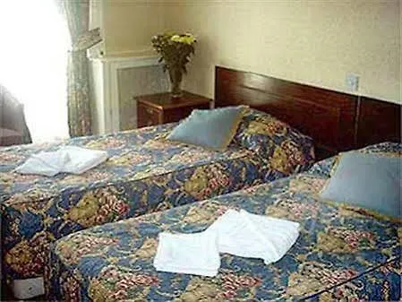 Hotell Rose Court 3*