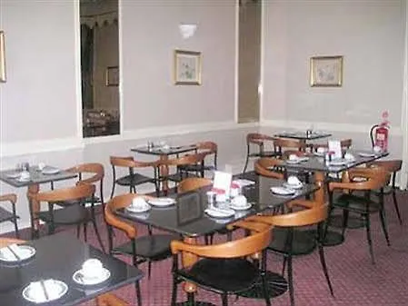 Rose Court 3*