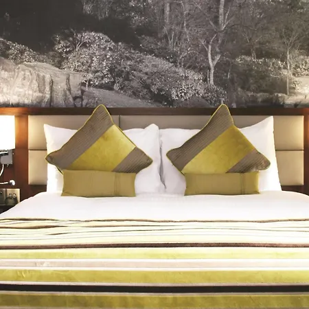 Seraphine Kensington Olympia Hotel 4*