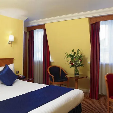Lancaster Gate 3*