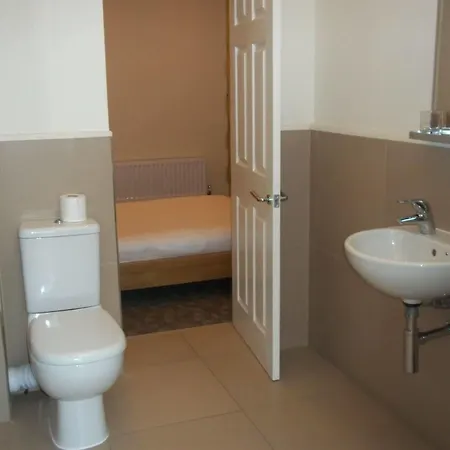 Clapham Guest house 4*
