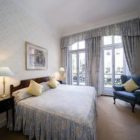44 Curzon Street By Mansley 4* London