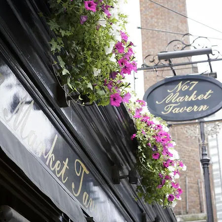 44 Curzon Street By Mansley 4* London