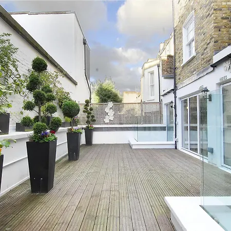 Astors Belgravia Bed & Breakfast