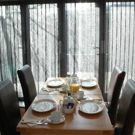 Heathrow 4* Hounslow