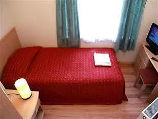 Elmwood 2* Londra