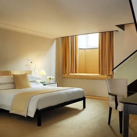 Cheval Phoenix House At Sloane Square