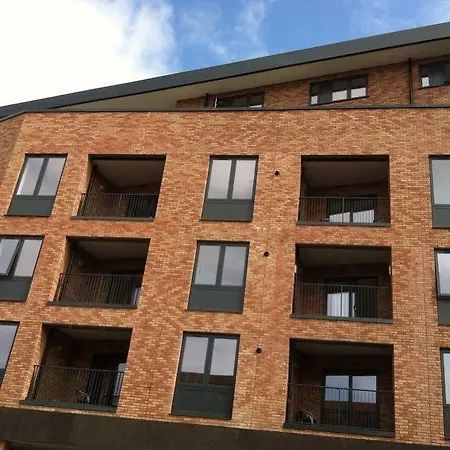 Canary Heights 3*