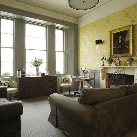 Georgian House 4*