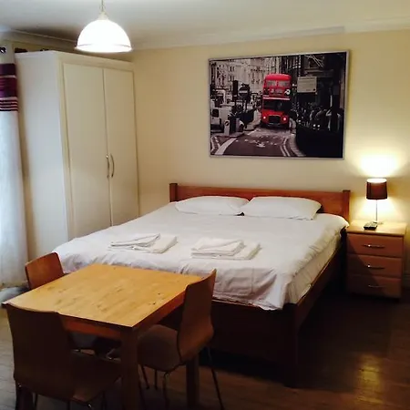 Earls Court 2* Londyn