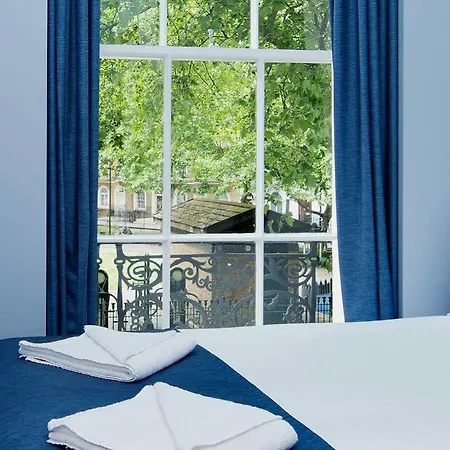 Angus Hotel London