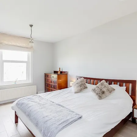 Wilton Road Apartment London