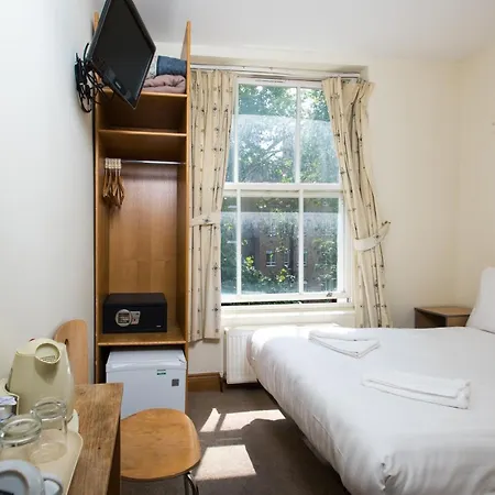 St Joseph Otel 2*
