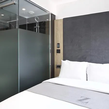 Hotel The Z Tottenham Court Road 3*