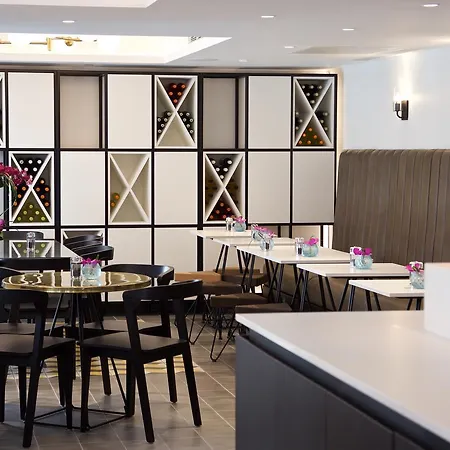 The Z Tottenham Court Road 3*