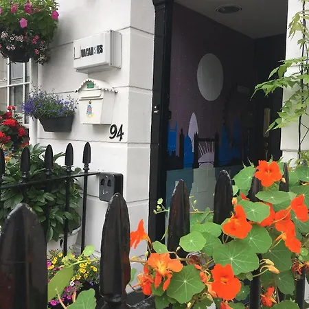 Guest house Surtees London