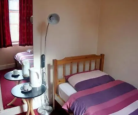 Shelton Hotel, Finsbury Park 3*