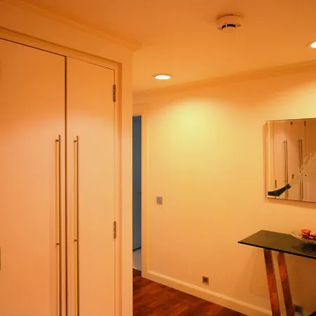 Hotel Zen - Canary Wharf 4*