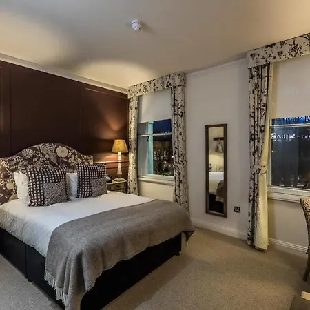 Coach & Horses Hotel