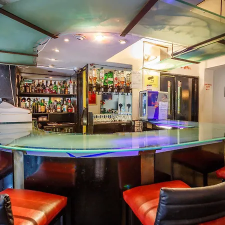 La Reserve Hotel