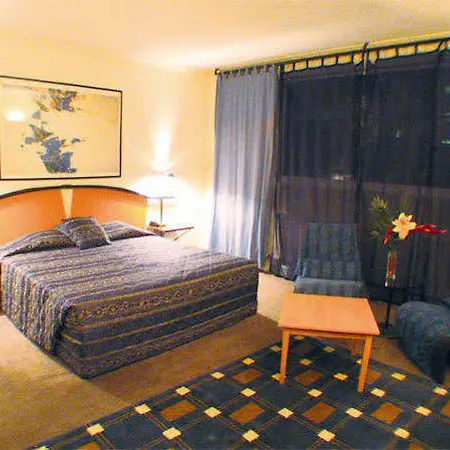 La Reserve Hotel 3*