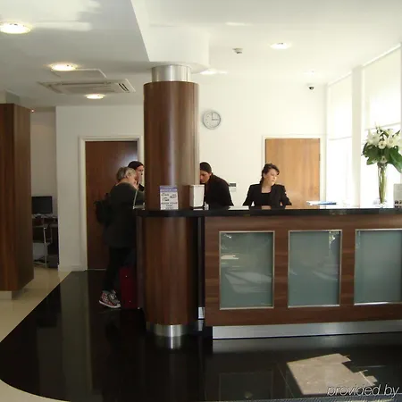 Hotel Ambassadors Londra