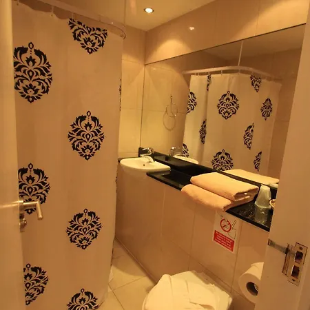 Garden View Hotel 3*