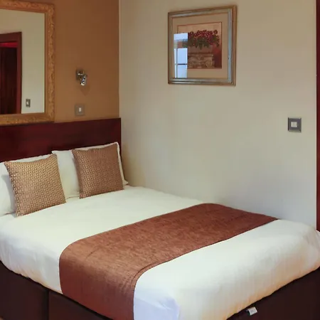 Garden View Hotel 3*