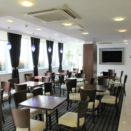 Hotel Ambassadors Londra
